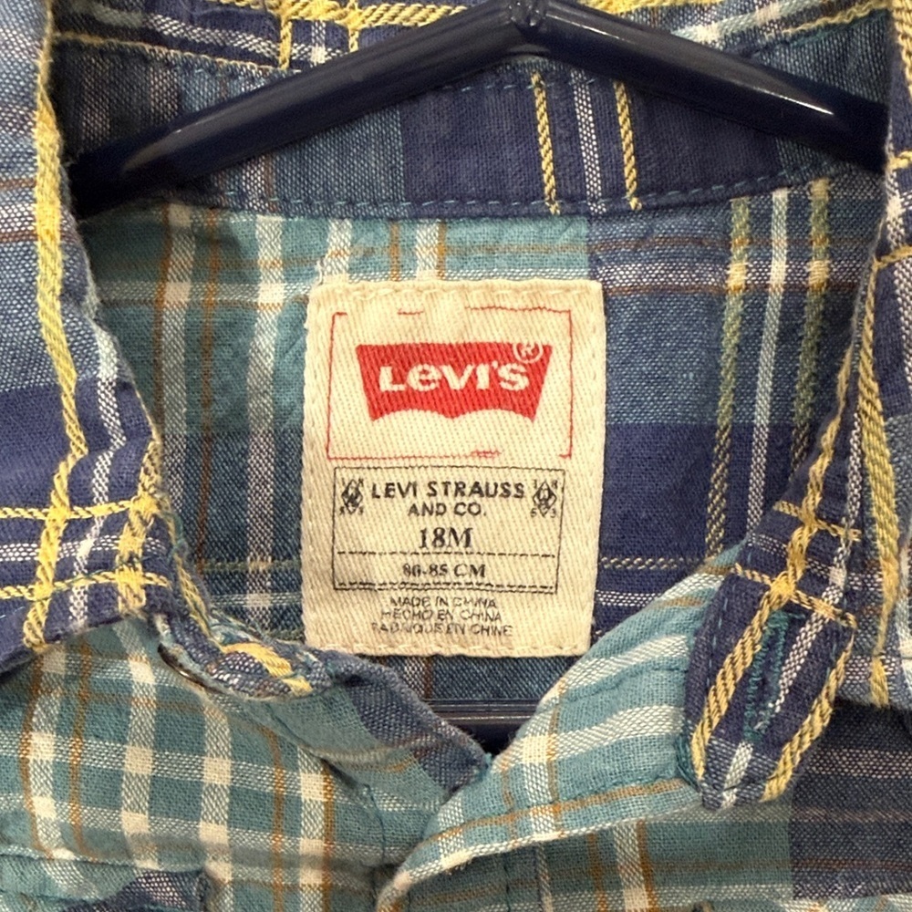 Boys Levi's Blue Plaid Button Down Shirt Size 18M - Picture 3 of 5